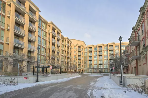 68 Main ST N #302, Markham, ON L3P 0N5