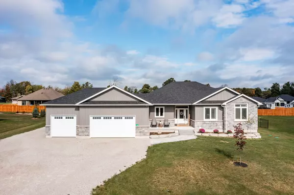 14 Demont DR, Oro-medonte, ON L3V 8N8