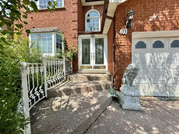 Oakville, ON L6H 4V7,403 Glenashton DR