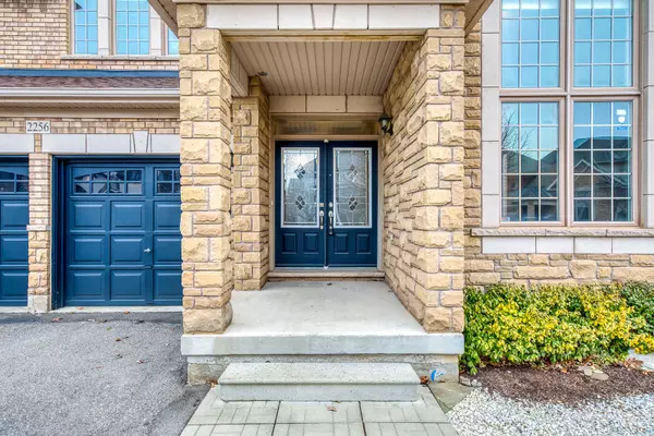 Oakville, ON L6M 0H2,2256 Millstone DR