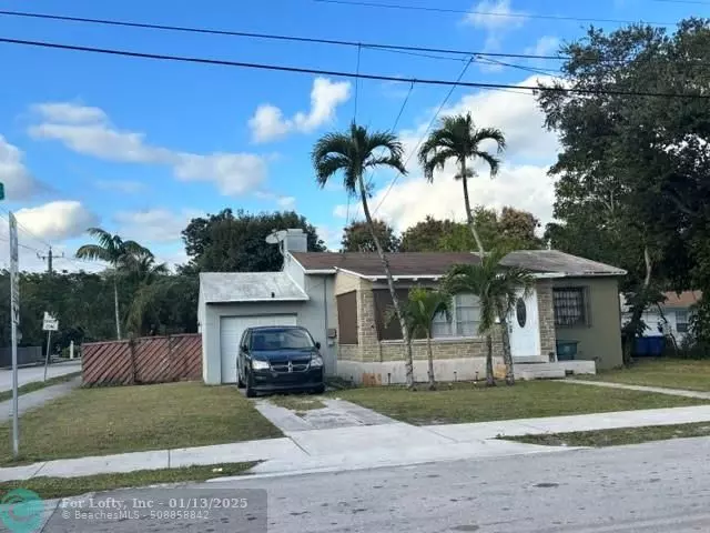 1001 NE 33rd St, Oakland Park, FL 33334