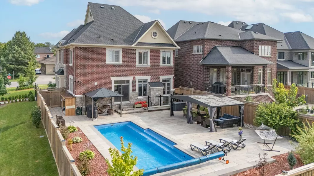 70 Bond CRES, Richmond Hill, ON L4E 3K4