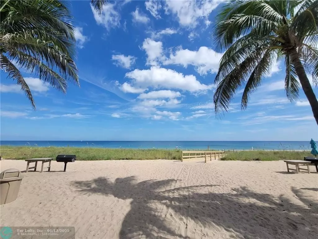 Lauderdale By The Sea, FL 33308,5000 N Ocean Blvd  #1402