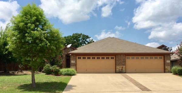 2303 Wood River Parkway, Mansfield, TX 76063