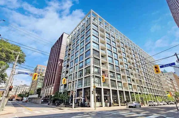 39 Brant ST #825, Toronto C01, ON M5V 0M8