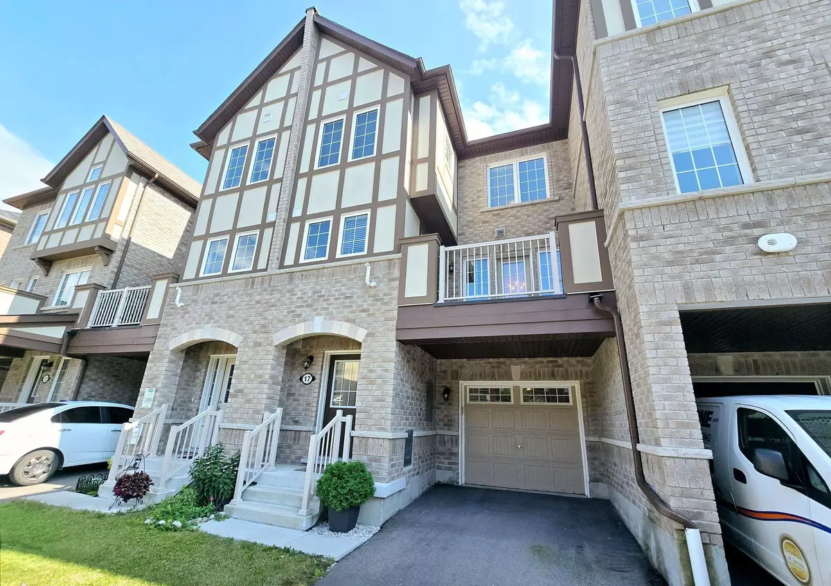 Whitby, ON L1P 0E4,17 Bluegill CRES