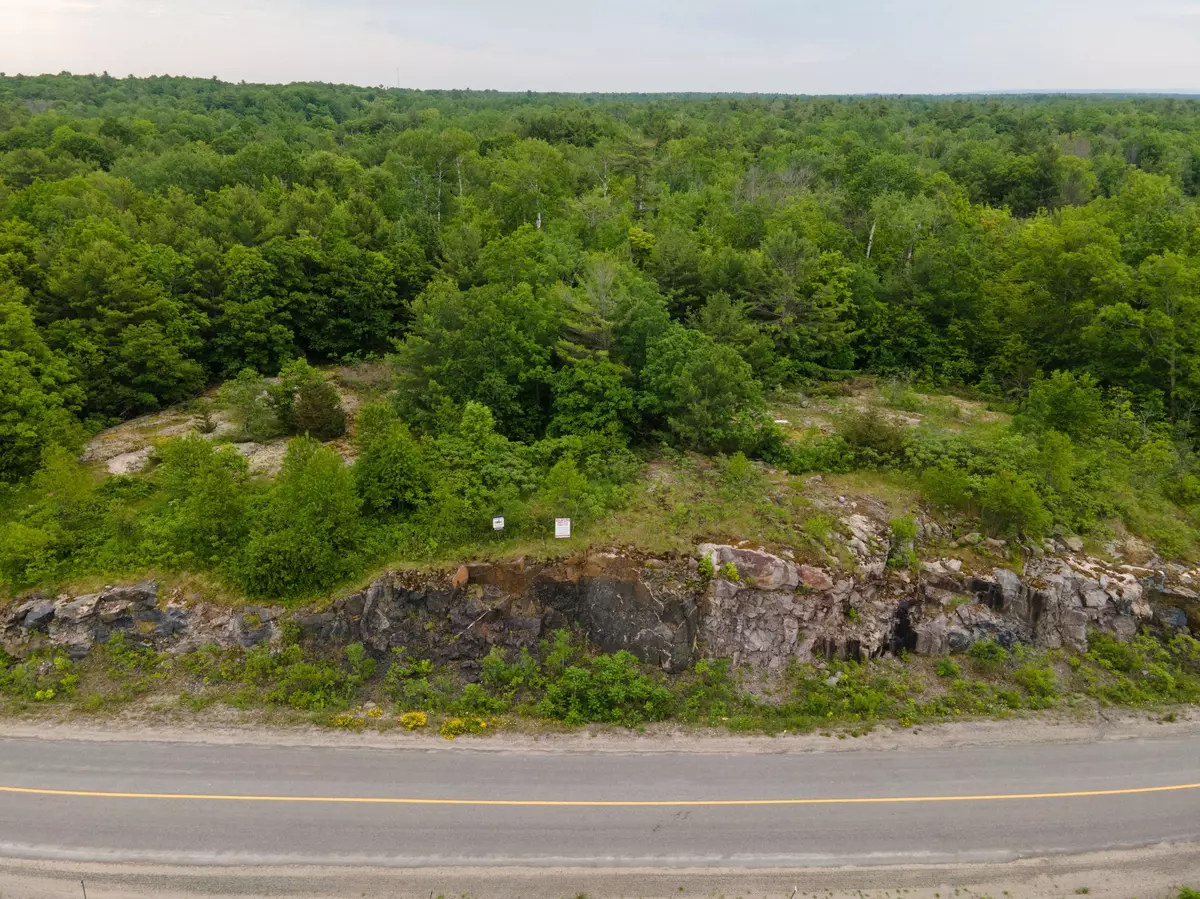 Georgian Bay, ON L0K 1S0,446 South Bay RD