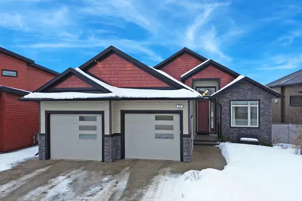 77 Lundberg CRES, Red Deer, AB T4R 0R2