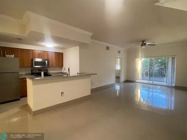 Coral Springs, FL 33067,6020 W Sample Rd  #204