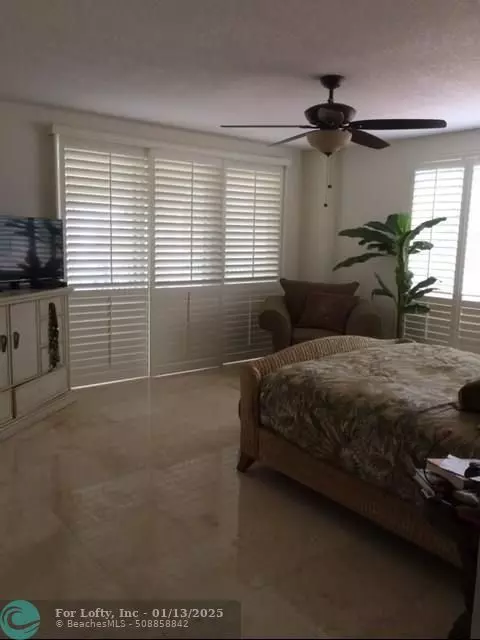 Deerfield Beach, FL 33441,9 NE 20th Ave  #201