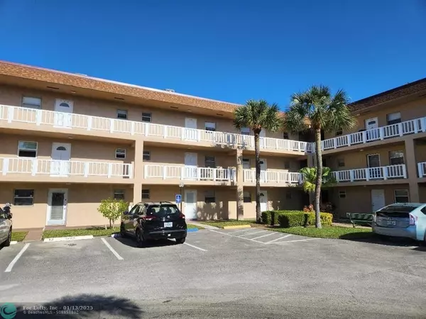 Deerfield Beach, FL 33441,608 SW Natura Blvd  #206