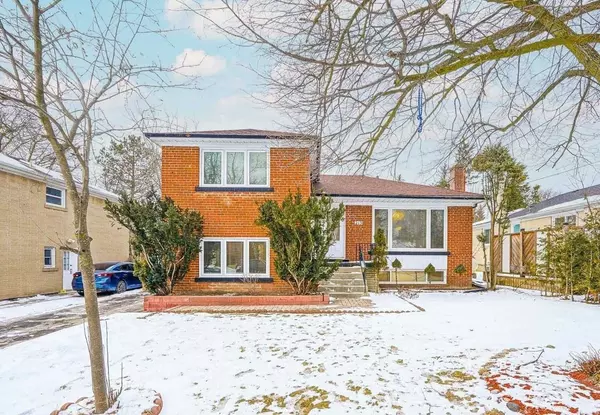 213 Altamira RD, Richmond Hill, ON L4C 4C9