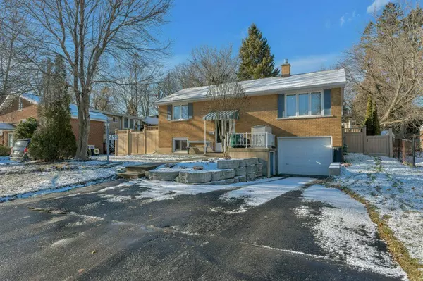 42 Hatter ST, Kingston, ON K7M 2L5