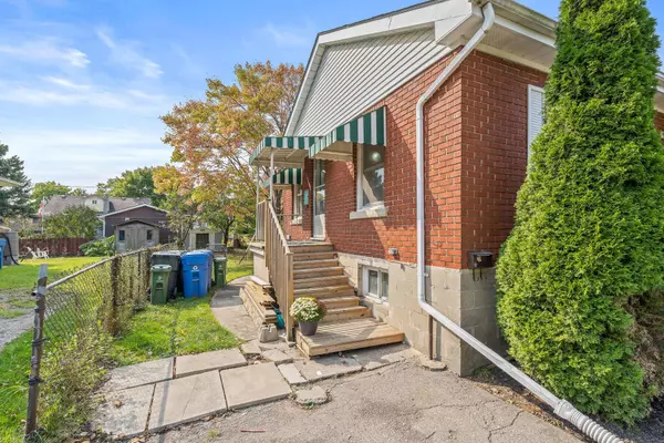 Guelph, ON N1E 5Y4,15 Lawrence AVE #Lower