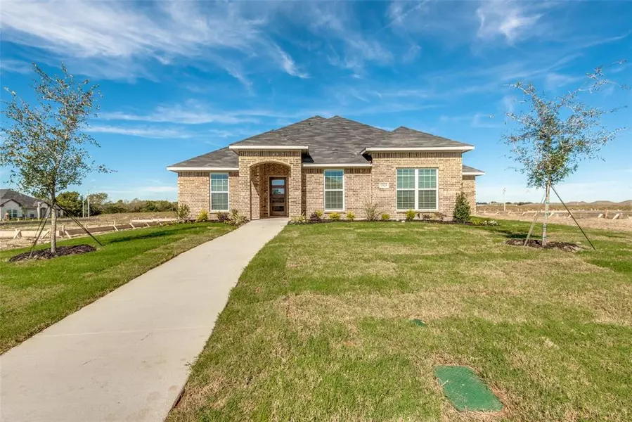 1525 N Carolina Avenue, Lancaster, TX 75134