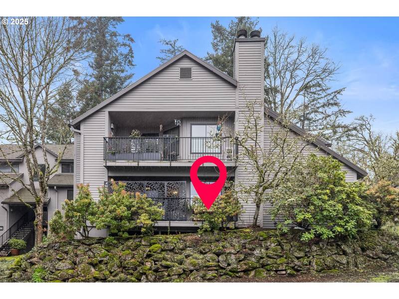 4000 CARMAN DR #F90, Lake Oswego, OR 97035