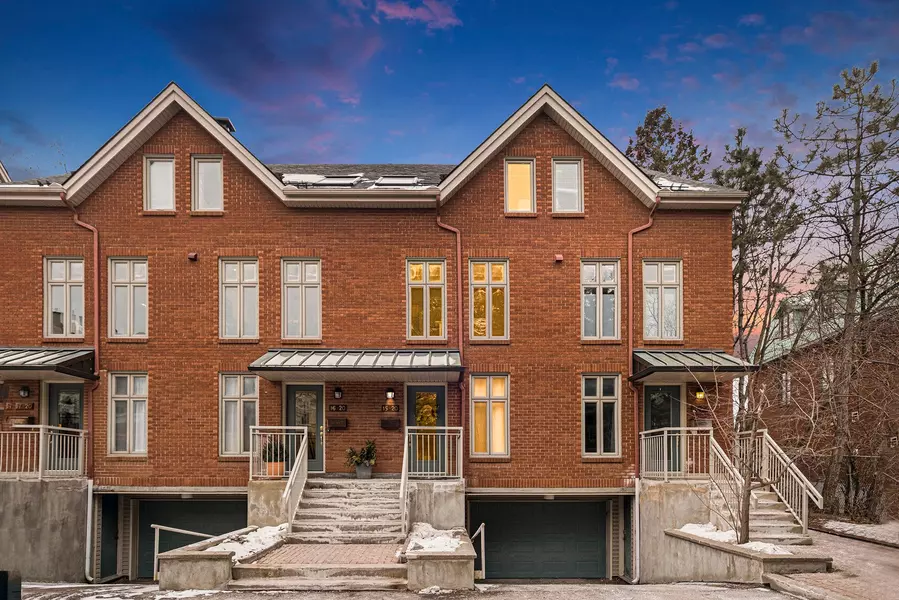 20 Charlevoix ST #15, Vanier And Kingsview Park, ON K1L 8K5