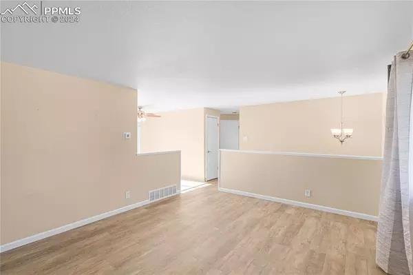 Pueblo, CO 81005,3518 Elmwood CIR