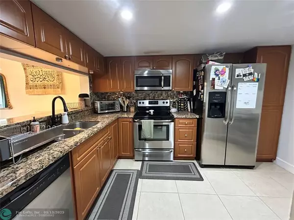 Pembroke Pines, FL 33025,11360 SW 3 Street  #11360