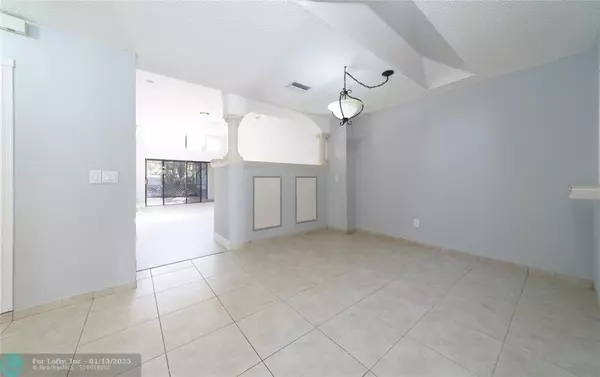 Boca Raton, FL 33433,6680 Canary Palm Cir