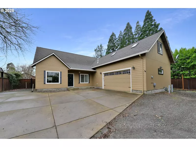 414 CHERRY DR, Eugene, OR 97401