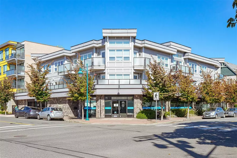 9751 Fourth St #304, Sidney, BC V8L 2Y9