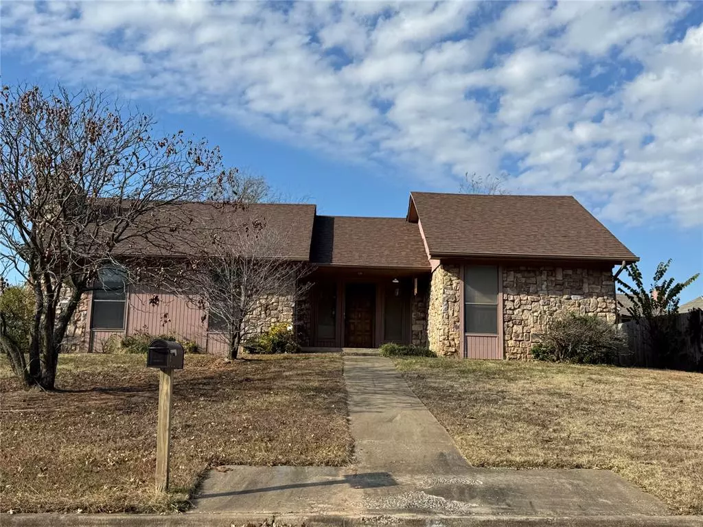 Shawnee, OK 74804,2 N Gilpin Avenue