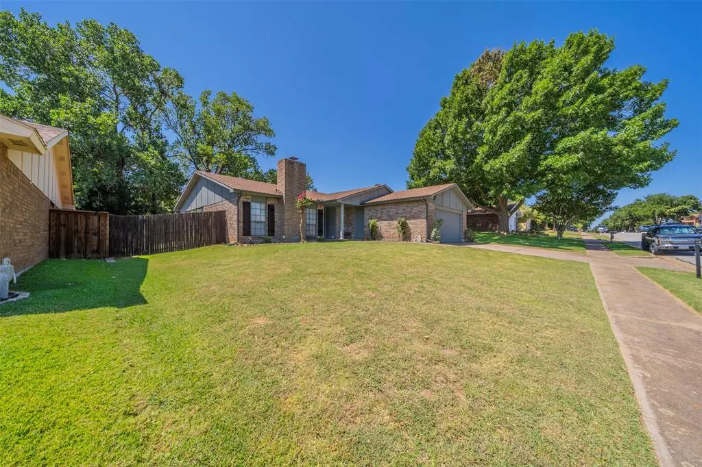 Bedford, TX 76021,3828 Aspenwood Drive