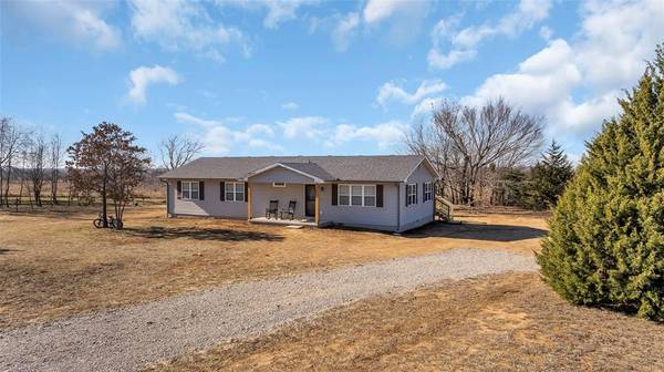 25352 N County Road 3162, Elmore City, OK 73433