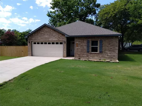 203 E Locust, Collinsville, TX 76233