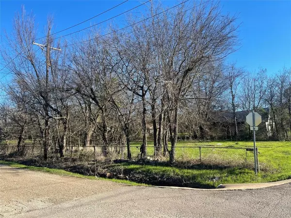 Cooper, TX 75432,250 W Marshall Street