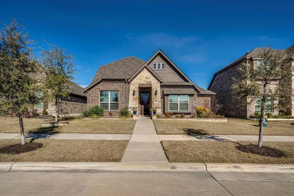 495 Washington Avenue, Waxahachie, TX 75165