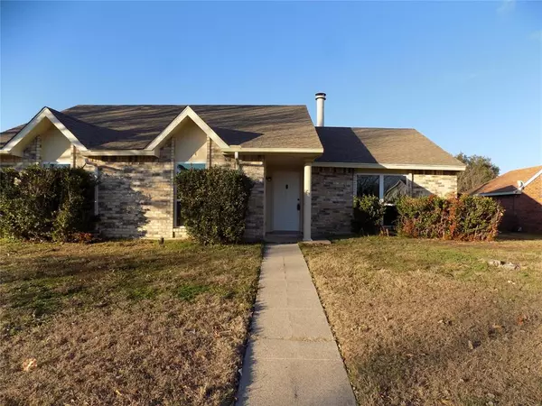 Grand Prairie, TX 75052,614 Beechwood Drive