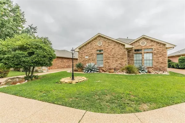 Waxahachie, TX 75165,221 Oleander Place