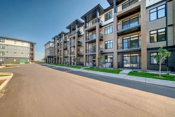 Calgary, AB T3M 3X2,200 Seton CIR Southeast #6212