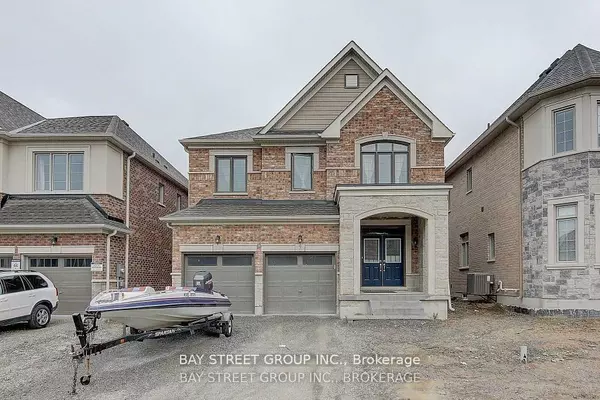 7 Yarrow LN, East Gwillimbury, ON L9N 0T4