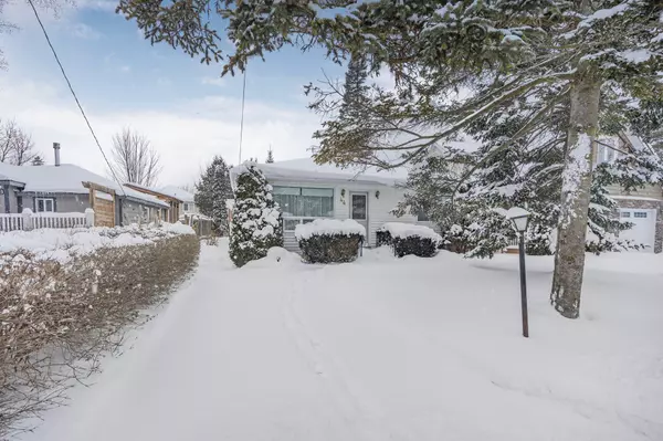 Wasaga Beach, ON L9Z 1T9,44 69TH ST N