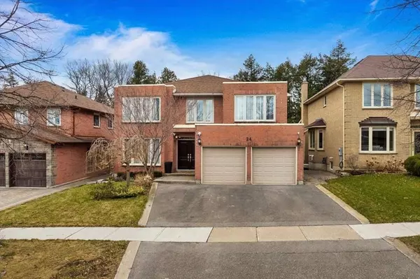 24 Hiram RD, Richmond Hill, ON L4C 9E5