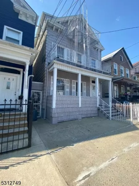 124 Stone St, Newark City, NJ 07104