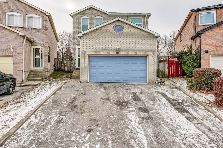 44 GOODWOOD DR, Markham, ON L3S 2K4