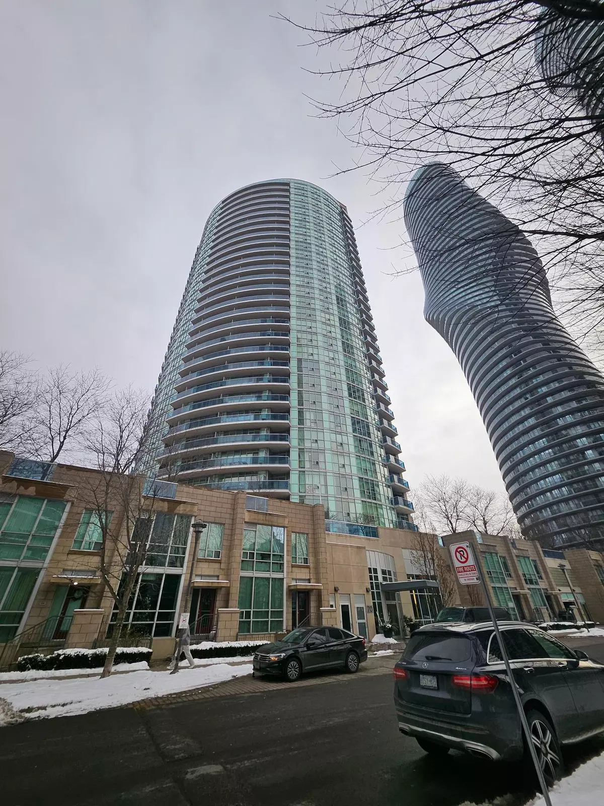 Mississauga, ON L4Z 0A4,70 Absolute AVE #2808