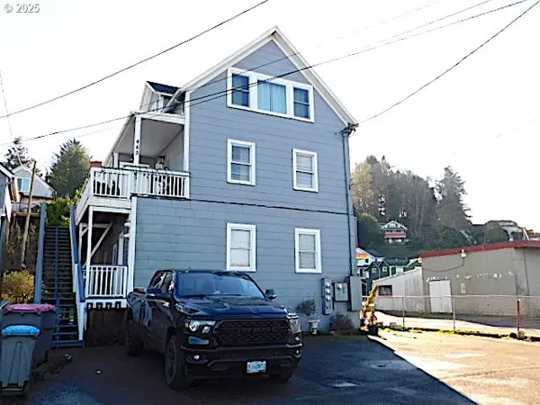 465 W MARINE DR, Astoria, OR 97103