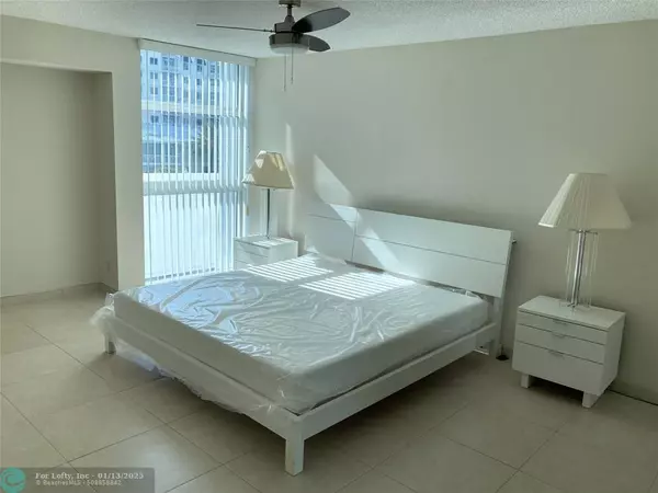 Pompano Beach, FL 33062,1360 S Ocean Blvd  #304