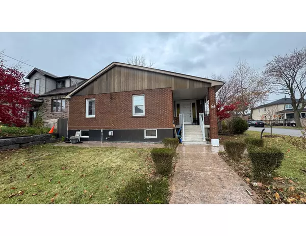 64 Omagh AVE #MainFlr, Toronto W05, ON M9M 1G1