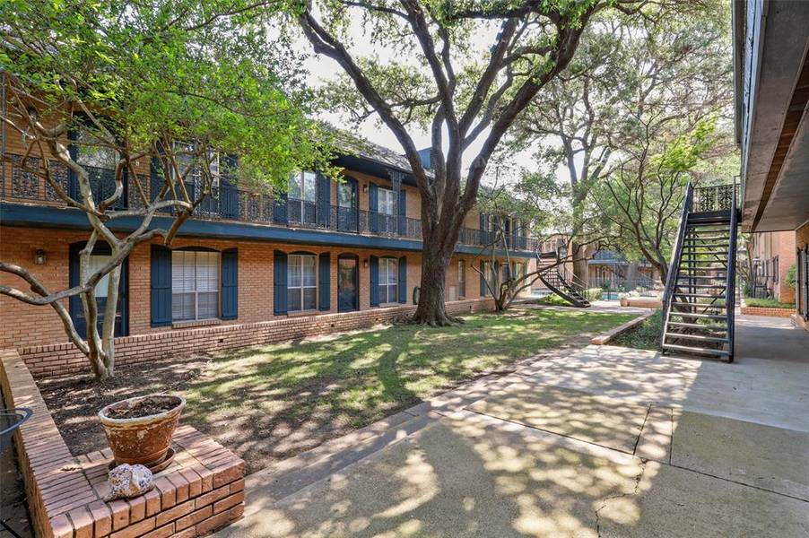 6011 E University Boulevard #246, Dallas, TX 75206