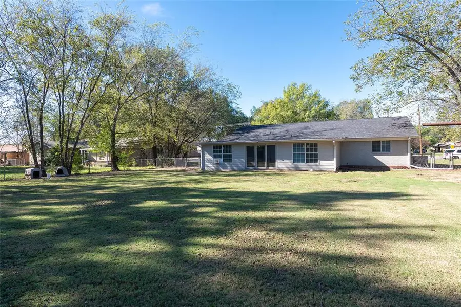 1320 Holiday Drive, Sulphur Springs, TX 75482