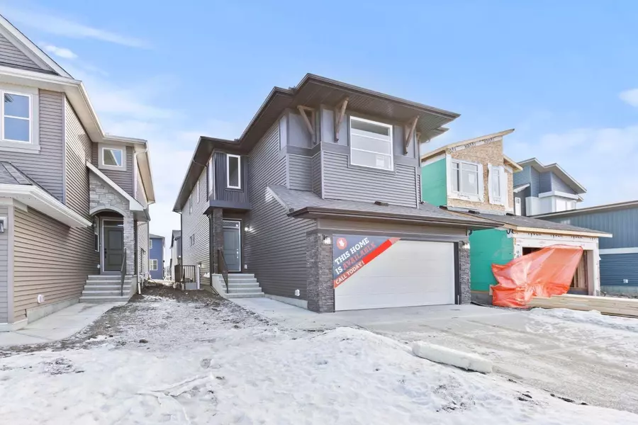 76 Corner Glen GN Northeast, Calgary, AB T3N 2P5