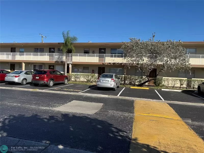 600 NW 76th Ter  #207, Margate, FL 33063