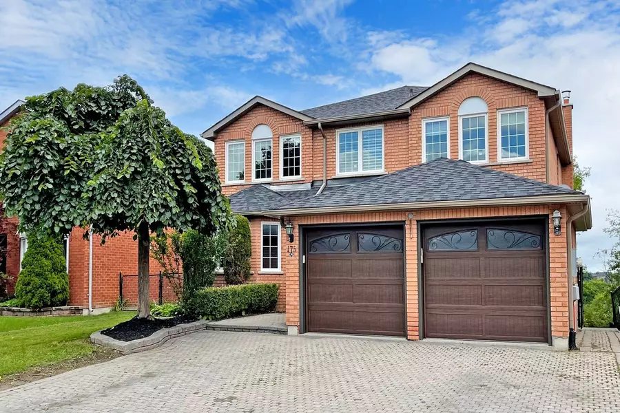 175 Savage RD #Upper, Newmarket, ON L3X 1R4