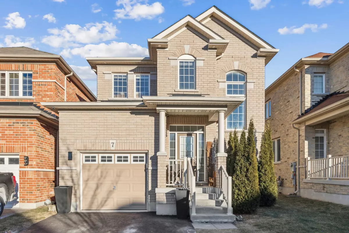 Clarington, ON L1B 0E2,7 McDONALD CRES